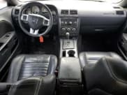 ✅ 2012 Dodge Challenger SXT • VIN: 2C3CDYAG8CH230093 • Lot: 83949194. Wystawiony na Copart z przebiegiem 153 467 mil. Bezpłatny archiwum sprzedaży aukcyjnych z USA i szczegółowy raport historii pojazdu na DreamBid. Zdjęcie 8.