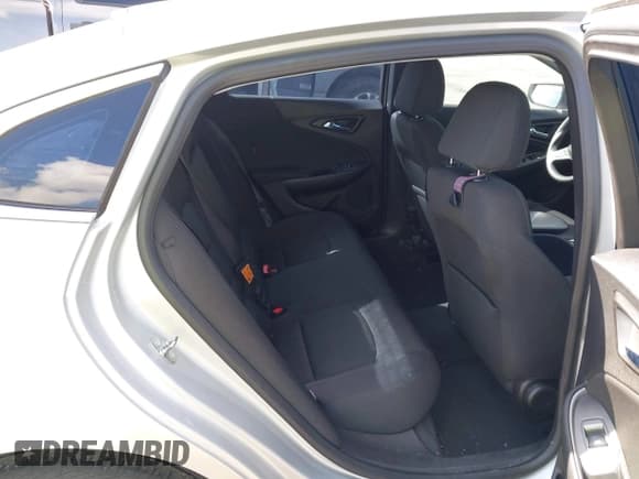 ✅ 2017 Chevrolet Malibu LS • VIN: 1G1ZC5ST0HF264517 • Лот: 43461949. Опубликован ранее на IAAI с пробегом 110 072 миль. Бесплатный доступ к архиву аукционных продаж из США и подробный отчёт об истории автомобиля на DreamBid. Изображение 8.