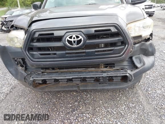 ✅ 2017 Toyota Tacoma SR • VIN: 5TFSX5EN2HX053372 • Lot: 42931781. Listed on IAAI with 141,778 mi. Free auction sales archive from the USA and detailed vehicle history report at DreamBid. Image 6.