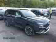 2023 Hyundai Santa Fe Calligraphy z VIN 5NMS5DAL9PH638512, wystawiony jako IAAI lot #43082782 z przebiegiem 39 825 mil mil oraz . Historia ofert i sprzedaży dostępna na DreamBid. Obrazek 1.