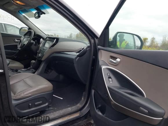 ✅ 2015 Hyundai Santa Fe Limited • VIN: KM8SRDHF2FU123519 • Лот: 43444058. Опубликован ранее на IAAI с пробегом 135 144 миль. Бесплатный доступ к архиву аукционных продаж из США и подробный отчёт об истории автомобиля на DreamBid. Изображение 5.