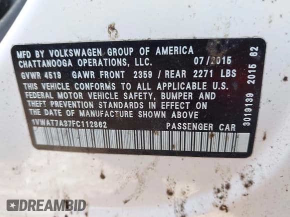 ✅ 2015 Volkswagen Passat S • VIN: 1VWAT7A37FC112862 • Lot: 43483056. Wystawiony na IAAI z przebiegiem Nie podano. Bezpłatny archiwum sprzedaży aukcyjnych z USA i szczegółowy raport historii pojazdu na DreamBid. Zdjęcie 9.