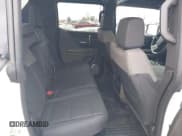 ✅ 2025 GMC HUMMER EV Pickup 2X • VIN: 1GT10BDDXSU102382 • Lot: 41798570. Wystawiony na IAAI z przebiegiem 4 806 mil. Bezpłatny archiwum sprzedaży aukcyjnych z USA i szczegółowy raport historii pojazdu na DreamBid. Zdjęcie 8.