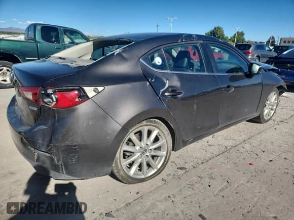 ✅ 2017 Mazda 3 Touring • VIN: 3MZBN1V7XHM136759 • Lot: 84037695. Wystawiony na Copart z przebiegiem 139 916 mil. Bezpłatny archiwum sprzedaży aukcyjnych z USA i szczegółowy raport historii pojazdu na DreamBid. Zdjęcie 3.