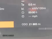 ✅ 2022 Polestar 2 • VIN: LPSED3KA9NL057894 • Lot: 43555814. Wystawiony na IAAI z przebiegiem 21 865 mil. Bezpłatny archiwum sprzedaży aukcyjnych z USA i szczegółowy raport historii pojazdu na DreamBid. Zdjęcie 7.