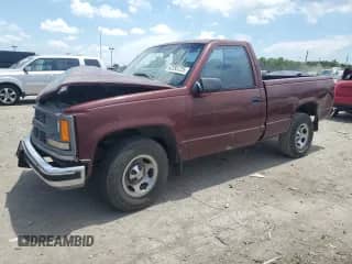 1997 Chevrolet Silverado 1500 z VIN 1GCEC14W6VZ120521, wystawiony jako Copart lot #62393725 z przebiegiem 3 497 198 mil mil oraz Szkoda całkowita • Salvage title. Historia ofert i sprzedaży dostępna na DreamBid. Obrazek 1.
