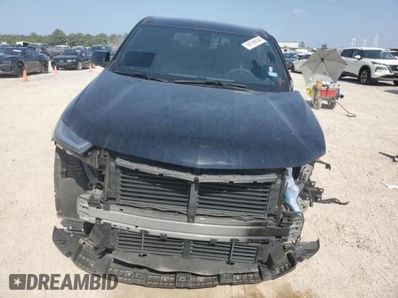 ✅ 2022 Chevrolet Traverse LS • VIN: 1GNERFKW1NJ101766 • Lot: 68106834. Wystawiony na Copart z przebiegiem 15 594 mil. Bezpłatny archiwum sprzedaży aukcyjnych z USA i szczegółowy raport historii pojazdu na DreamBid. Zdjęcie 5.