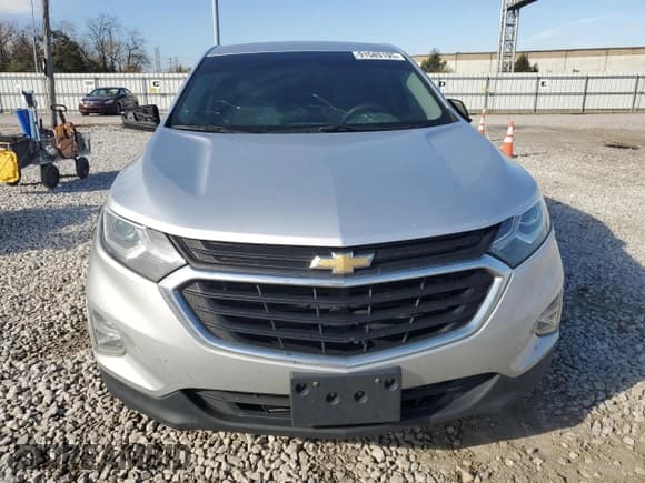 ✅ 2019 Chevrolet Equinox LS • VIN: 3GNAXHEV4KS587616 • Lot: 91589195. Listed on Copart with 203,252 mi. Free auction sales archive from the USA and detailed vehicle history report at DreamBid. Image 5.