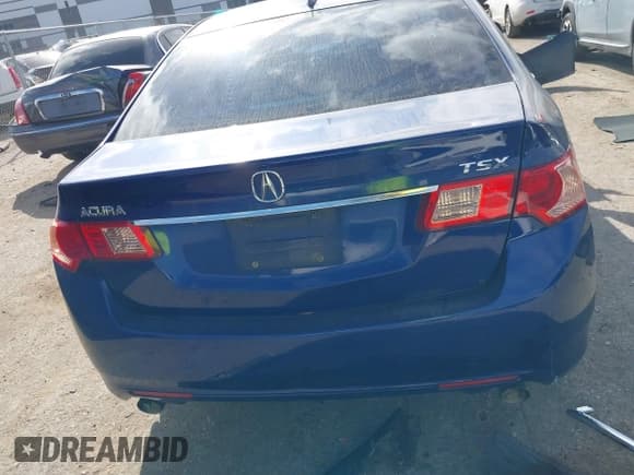 ✅ 2011 Acura TSX • VIN: JH4CU2F63BC006996 • Lot: 43704312. Listed on IAAI with Not provided. Free auction sales archive from the USA and detailed vehicle history report at DreamBid. Image 16.