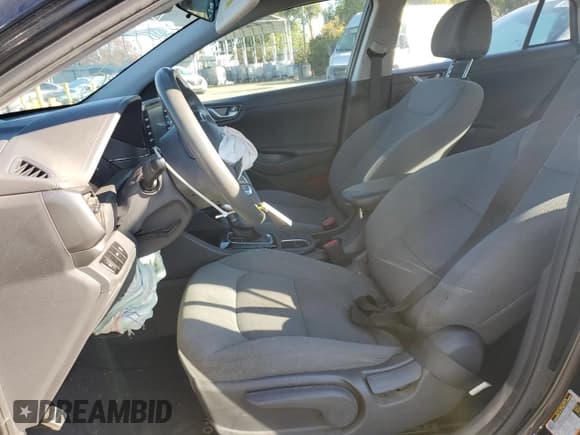 ✅ 2020 Hyundai Ioniq Blue • VIN: KMHC65LC7LU234062 • Lot: 82421715. Listed on Copart with 142,468 mi. Free auction sales archive from the USA and detailed vehicle history report at DreamBid. Image 7.