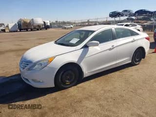 ✅ 2013 Hyundai Sonata GLS • VIN: 5NPEB4AC7DH564835 • Lot: 43413120. Listed on IAAI with 191,108 mi. Free auction sales archive from the USA and detailed vehicle history report at DreamBid. Image 2.