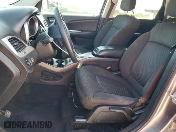 ✅ 2013 Dodge Journey SXT • VIN: 3C4PDDBGXDT641394 • Lot: 84028795. Wystawiony na Copart z przebiegiem 128 273 mil. Bezpłatny archiwum sprzedaży aukcyjnych z USA i szczegółowy raport historii pojazdu na DreamBid. Zdjęcie 7.