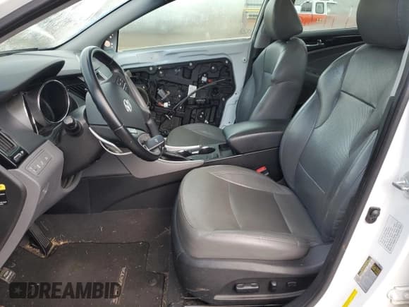 ✅ 2014 Hyundai Sonata Limited • VIN: 5NPEC4AB0EH865629 • Lot: 71375464. Wystawiony na Copart z przebiegiem 85 723 mil. Bezpłatny archiwum sprzedaży aukcyjnych z USA i szczegółowy raport historii pojazdu na DreamBid. Zdjęcie 7.