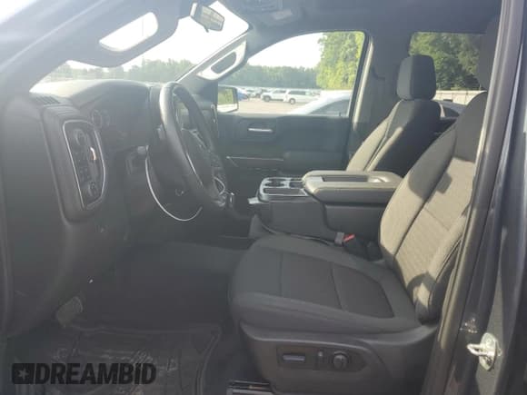 ✅ 2022 Chevrolet Silverado 1500 RST • VIN: 1GCUYEET9NZ187980 • Лот: 60910634. Опубликован ранее на Copart с пробегом 13 240 миль. Бесплатный доступ к архиву аукционных продаж из США и подробный отчёт об истории автомобиля на DreamBid. Изображение 7.