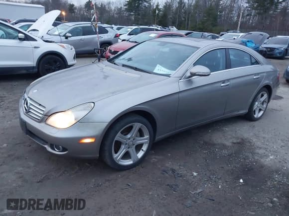 ✅ 2006 Mercedes-Benz CLS 500 • VIN: WDDDJ75X66A070849 • Lot: 43753460. Listed on IAAI with 132,077 mi. Free auction sales archive from the USA and detailed vehicle history report at DreamBid. Image 2.