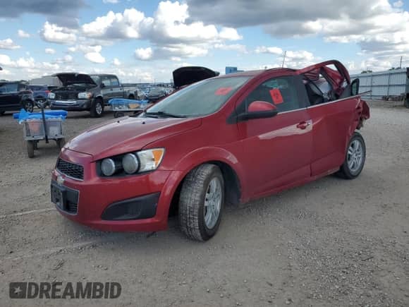 2015 Chevrolet Sonic LT с VIN 1G1JC5SH8F4128301, выставлен на аукционе Copart как лот 81758445 с пробегом 139 956 миль миль и Списание • Salvage title. История ставок и продаж доступна на DreamBid. Изображение 1.