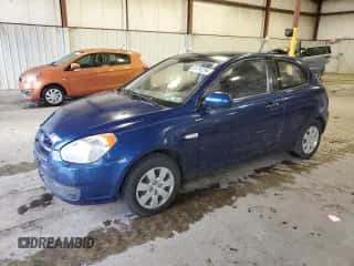 2010 Hyundai Accent GS z VIN KMHCM3AC9AU159519, wystawiony jako Copart lot #81792294 z przebiegiem 52 543 mil mil oraz Szkoda całkowita • Salvage title. Historia ofert i sprzedaży dostępna na DreamBid. Obrazek 1.