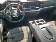 ✅ 2025 Chevrolet Silverado 1500 • VIN: 3GCUKDE87SG161073 • Лот: 69433245. Опубликован ранее на Copart с пробегом 17 841 миль. Бесплатный доступ к архиву аукционных продаж из США и подробный отчёт об истории автомобиля на DreamBid. Изображение 8.