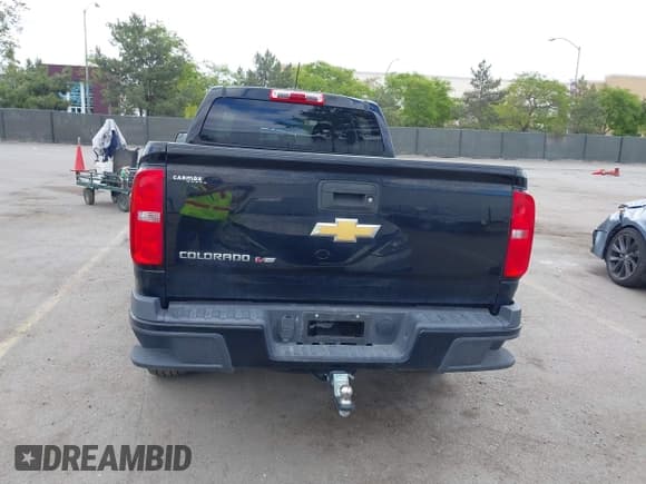 ✅ 2019 Chevrolet Colorado 2WD Work Truck • VIN: 1GCGSBEN6K1146263 • Лот: 42247164. Опубликован ранее на IAAI с пробегом 50 057 миль. Бесплатный доступ к архиву аукционных продаж из США и подробный отчёт об истории автомобиля на DreamBid. Изображение 17.