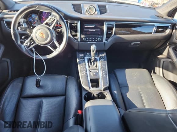 ✅ 2018 Porsche Macan • VIN: WP1AA2A52JLB16404 • Лот: 89521415. Опубликован ранее на Copart с пробегом 52 440 миль. Бесплатный доступ к архиву аукционных продаж из США и подробный отчёт об истории автомобиля на DreamBid. Изображение 8.