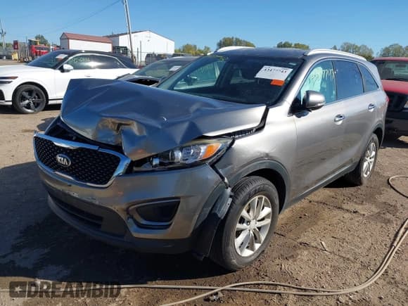 ✅ 2016 Kia Sorento LX • VIN: 5XYPG4A37GG119601 • Lot: 43477743. Wystawiony na IAAI z przebiegiem 151 198 mil. Bezpłatny archiwum sprzedaży aukcyjnych z USA i szczegółowy raport historii pojazdu na DreamBid. Zdjęcie 2.