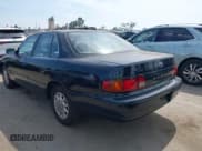 ✅ 1995 Toyota Camry LE • VIN: JT2SK12E1S0330730 • Lot: 42916715. Wystawiony na IAAI z przebiegiem 139 883 mil. Bezpłatny archiwum sprzedaży aukcyjnych z USA i szczegółowy raport historii pojazdu na DreamBid. Zdjęcie 3.