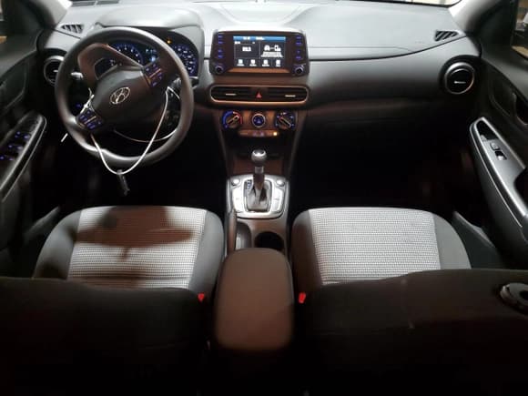 ✅ 2020 Hyundai Kona SE • VIN: KM8K1CAA4LU466425 • Лот: 73191803. Опубликован ранее на Copart с пробегом 44 508 миль. Бесплатный доступ к архиву аукционных продаж из США и подробный отчёт об истории автомобиля на DreamBid. Изображение 8.