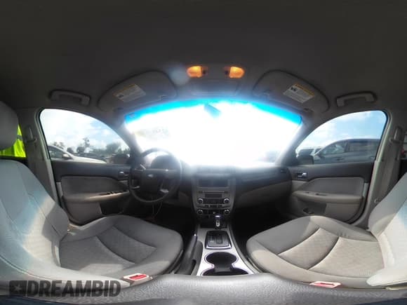 ✅ 2010 Ford Fusion SE • VIN: 3FAHP0HA3AR163647 • Лот: 42348597. Опубликован ранее на IAAI с пробегом 181 778 миль. Бесплатный доступ к архиву аукционных продаж из США и подробный отчёт об истории автомобиля на DreamBid. Изображение 18.