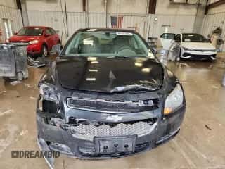 2011 Chevrolet Malibu 1LT z VIN 1G1ZC5EU2BF317620, wystawiony jako Copart lot #86127285 z przebiegiem 150 889 mil mil oraz Nie do naprawy • Non repairable. Historia ofert i sprzedaży dostępna na DreamBid. Obrazek 5.