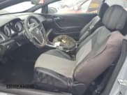 ✅ 2019 Buick Cascada Premium • VIN: W04WH3N51KG311627 • Лот: 74684984. Опубликован ранее на Copart с пробегом Не указан. Бесплатный доступ к архиву аукционных продаж из США и подробный отчёт об истории автомобиля на DreamBid. Изображение 7.