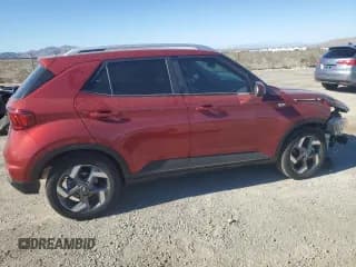 ✅ 2024 Hyundai Venue SEL • VIN: KMHRC8A35RU293370 • Lot: 67741124. Listed on Copart with 2,222 mi. Free auction sales archive from the USA and detailed vehicle history report at DreamBid. Image 3.