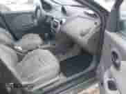 2004 Saturn ION ION 2 z VIN 1G8AJ52F94Z188383, wystawiony jako IAAI lot #41707135 z przebiegiem 126 462 mil mil oraz . Historia ofert i sprzedaży dostępna na DreamBid. Obrazek 5.