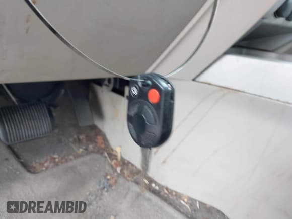 ✅ 2010 Ford Escape XLT • VIN: 1FMCU0D70AKB56629 • Lot: 43468407. Wystawiony na IAAI z przebiegiem 179 533 mil. Bezpłatny archiwum sprzedaży aukcyjnych z USA i szczegółowy raport historii pojazdu na DreamBid. Zdjęcie 11.