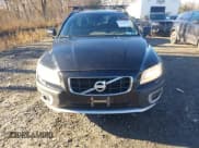 ✅ 2012 Volvo XC70 3.2L • VIN: YV4940BZ3C1128638 • Lot: 43750391. Listed on IAAI with 235,485 mi. Free auction sales archive from the USA and detailed vehicle history report at DreamBid. Image 12.