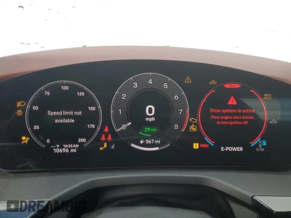 ✅ 2025 Porsche Panamera • VIN: WP0AE2YA7SL045520 • Lot: 81674085. Wystawiony na Copart z przebiegiem 10 696 mil. Bezpłatny archiwum sprzedaży aukcyjnych z USA i szczegółowy raport historii pojazdu na DreamBid. Zdjęcie 9.