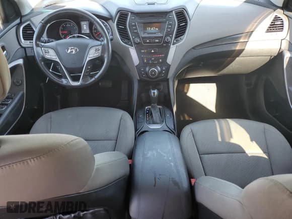 ✅ 2014 Hyundai Santa Fe • VIN: 5XYZUDLBXEG196546 • Лот: 86655985. Опубликован ранее на Copart с пробегом 111 160 миль. Бесплатный доступ к архиву аукционных продаж из США и подробный отчёт об истории автомобиля на DreamBid. Изображение 8.