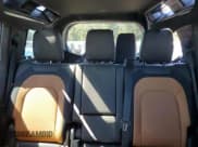 ✅ 2024 Land Rover Defender X-Dynamic SE • VIN: SALE2EEU7R2292636 • Lot: 89855695. Wystawiony na Copart z przebiegiem 21 899 mil. Bezpłatny archiwum sprzedaży aukcyjnych z USA i szczegółowy raport historii pojazdu na DreamBid. Zdjęcie 10.