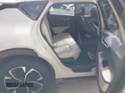 ✅ 2024 Kia EV6 Wind • VIN: KNDC34LA2R5176886 • Lot: 42124366. Wystawiony na IAAI z przebiegiem 36 094 mil. Bezpłatny archiwum sprzedaży aukcyjnych z USA i szczegółowy raport historii pojazdu na DreamBid. Zdjęcie 8.