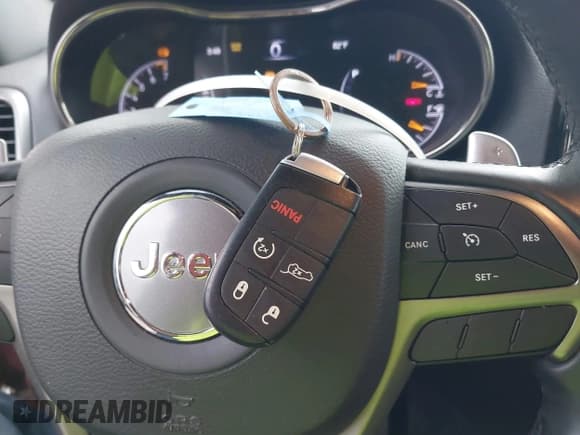 ✅ 2020 Jeep Grand Cherokee Limited X • VIN: 1C4RJFBG2LC135498 • Lot: 42307746. Listed on IAAI with 88,352 mi. Free auction sales archive from the USA and detailed vehicle history report at DreamBid. Image 11.