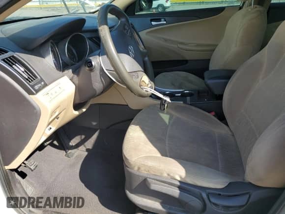 2011 Hyundai Sonata GLS с VIN 5NPEB4AC1BH247582, выставлен на аукционе Copart как лот 85313925 с пробегом 208 213 миль миль и Списание • Salvage title. История ставок и продаж доступна на DreamBid. Изображение 7.