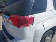 ✅ 2011 GMC Terrain SLT-2 • VIN: 2CTFLXE50B6223121 • Lot: 43112677. Wystawiony na IAAI z przebiegiem 170 394 mil. Bezpłatny archiwum sprzedaży aukcyjnych z USA i szczegółowy raport historii pojazdu na DreamBid. Zdjęcie 6.