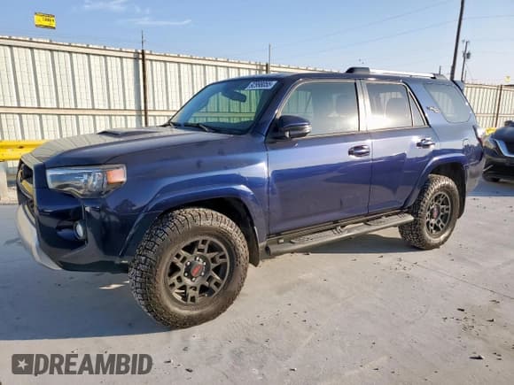 ✅ 2017 Toyota 4Runner SR5 Premium • VIN: JTEBU5JR0H5482700 • Lot: 92998055. Listed on Copart with 146,603 mi. Free auction sales archive from the USA and detailed vehicle history report at DreamBid. Image 1.