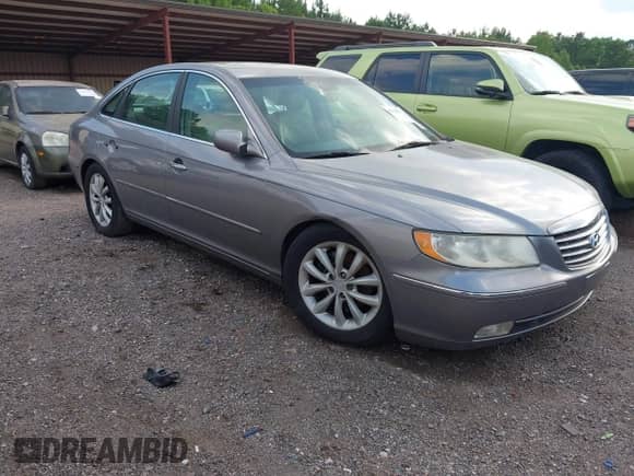 2006 Hyundai Azera SE с VIN KMHFC46F76A043396, выставлен на аукционе IAAI как лот 42398355 с пробегом 232 418 миль миль и . История ставок и продаж доступна на DreamBid. Изображение 1.