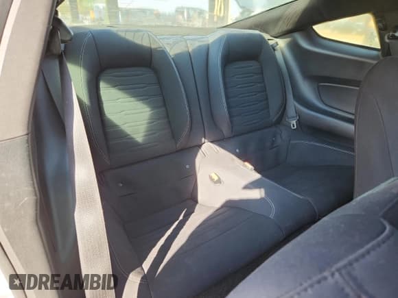 ✅ 2017 Ford Mustang EcoBoost Premium • VIN: 1FA6P8TH4H5304748 • Лот: 89867555. Опубликован ранее на Copart с пробегом 109 213 миль. Бесплатный доступ к архиву аукционных продаж из США и подробный отчёт об истории автомобиля на DreamBid. Изображение 10.