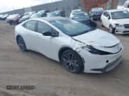 ✅ 2024 Toyota Prius LE • VIN: JTDACAAU8R3016249 • Lot: 41520600. Wystawiony na IAAI z przebiegiem 17 260 mil. Bezpłatny archiwum sprzedaży aukcyjnych z USA i szczegółowy raport historii pojazdu na DreamBid. Zdjęcie 1.