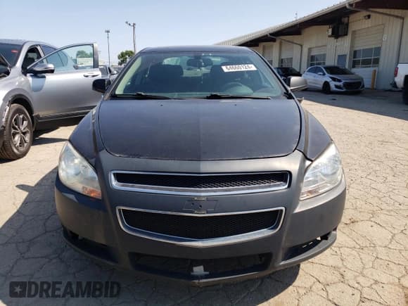 ✅ 2010 Chevrolet Malibu 1LT • VIN: 1G1ZC5EB1AF293002 • Lot: 64660124. Listed on Copart with 166,350 mi. Free auction sales archive from the USA and detailed vehicle history report at DreamBid. Image 5.