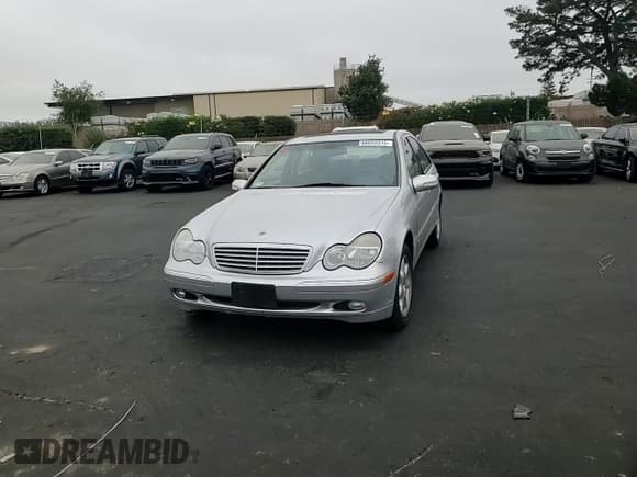 ✅ 2002 Mercedes-Benz C 230/260/280/320 • VIN: WDBRF61J42F257287 • Лот: 68022515. Опубликован ранее на Copart с пробегом 96 805 миль. Бесплатный доступ к архиву аукционных продаж из США и подробный отчёт об истории автомобиля на DreamBid. Изображение 13.