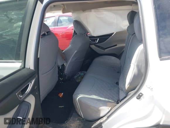 ✅ 2020 Subaru Forester Premium • VIN: JF2SKAJC7LH402817 • Lot: 43364886. Wystawiony na IAAI z przebiegiem 96 013 mil. Bezpłatny archiwum sprzedaży aukcyjnych z USA i szczegółowy raport historii pojazdu na DreamBid. Zdjęcie 8.