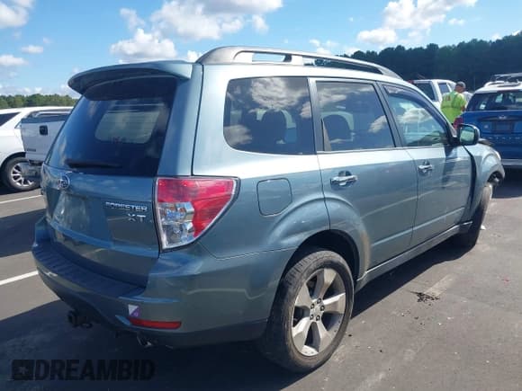 ✅ 2010 Subaru Forester XT Limited • VIN: JF2SH6FC6AH705654 • Lot: 43116647. Listed on IAAI with 121,686 mi. Free auction sales archive from the USA and detailed vehicle history report at DreamBid. Image 4.