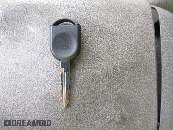 ✅ 2012 Ford Escape XLT • VIN: 1FMCU9DG9CKA24136 • Лот: 43767035. Опубликован ранее на IAAI с пробегом 222 469 миль. Бесплатный доступ к архиву аукционных продаж из США и подробный отчёт об истории автомобиля на DreamBid. Изображение 11.